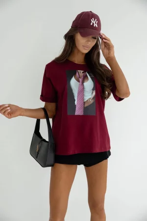 Tie t-shirt maroon