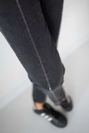 Black denim pants with shiny motif